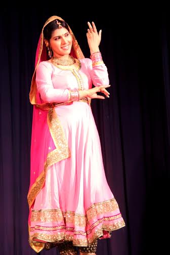 Anjanaa Bhattacharya receives special award for Kathak 