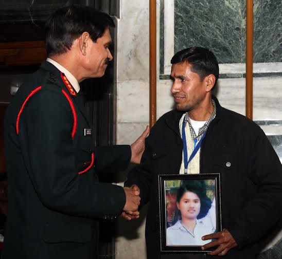 COAS felicitates national bravery awardees