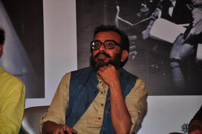 Vidhu Vinod Chopra launches screenplays of Guru Dutt's films