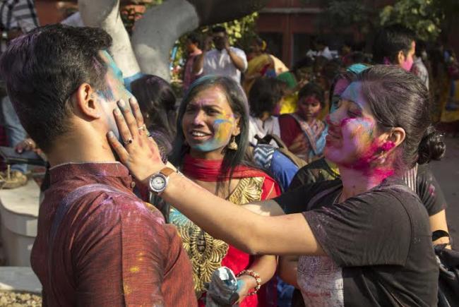 Kolkata: RBU celebrates Basanta Utsav 