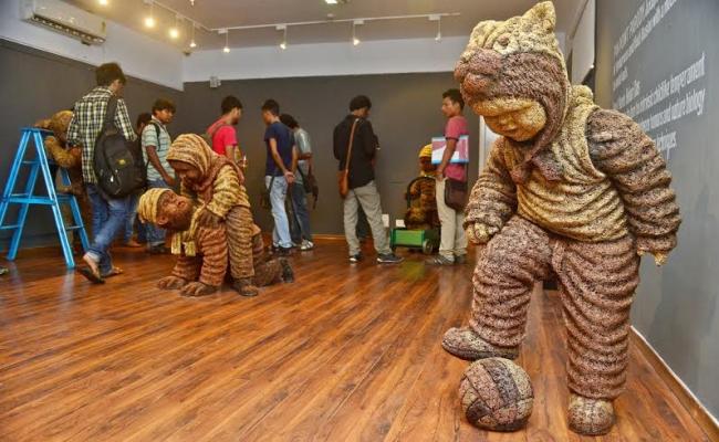 Gallery Sanskriti hosts exhibition of Ashoke Mullick, Nantu Behari Das' works