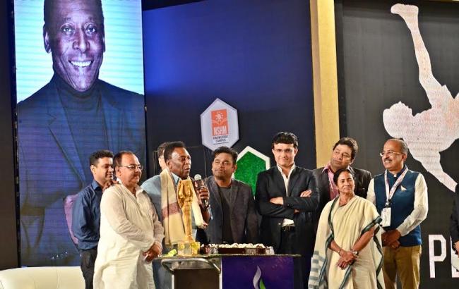 Pele charms Kolkata, shares stage with AR Rahman, Mamata Banerjee, Sourav Ganguly 