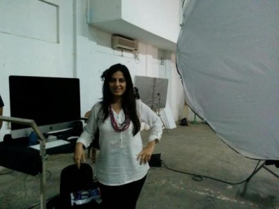 Stars have fun while shooting for Piku poster