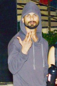 Is Shahid going to reveal his Udta Punjab look at the IPL opening?