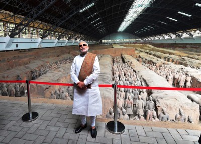 Modi visits museum, temple in Xi'an on arrival in China