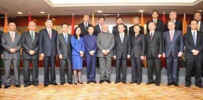 Modi pitches for 'Make in India' to top Chinese CEOs