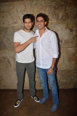 Sidharth Malhotra hosts special screening of Brothers