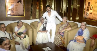 KIFF fever continues in Kolkata