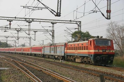 New Delhi: 6 coaches of 2 Rajdhani trains gutted, no casualty