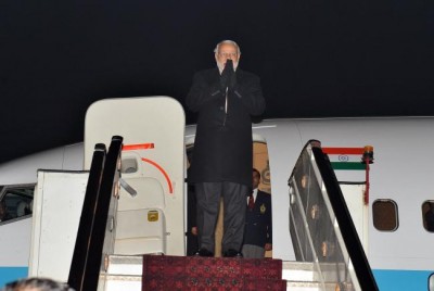 PM Modi arrives Kabul to a warm hug by Afghanistan President