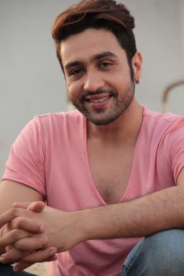 Adhyayan dubs for Ishq Click despite being sick