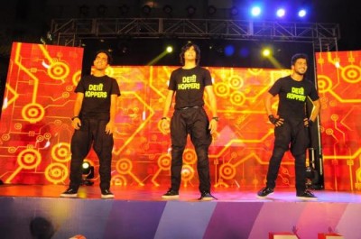 Bindass NAACH troupe sizzles Kolkata