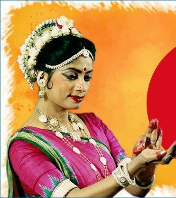 Padma Shri Geeta Mahalik performs at BML Munjal University 