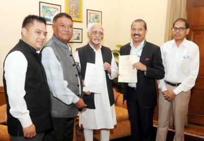 Jantia Hills Autonomous District Council (JHADC) meeting the Vice President, Mohd. Hamid Ansari