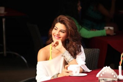 Jacqueline turns designer in 'Roy'