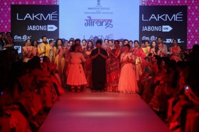 Designer Gaurang Shah presents "Samyutka" collection at Lakme Fashion Week Winter/Festive-2015