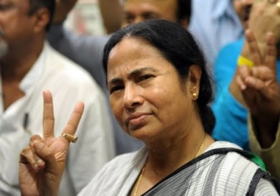 Mamata congratulates AAP for Delhi victory