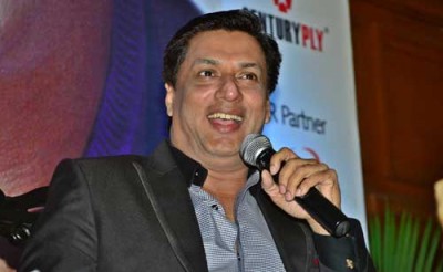 Madhur Bhandarkar receives award in Pakistan
