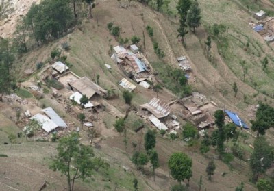 Two fresh tremors felt in Nepal, death toll nears 8000