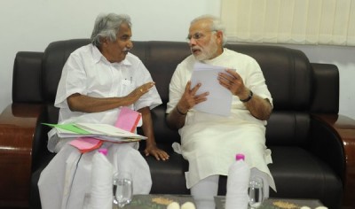 Modi meets Oommen Chandy