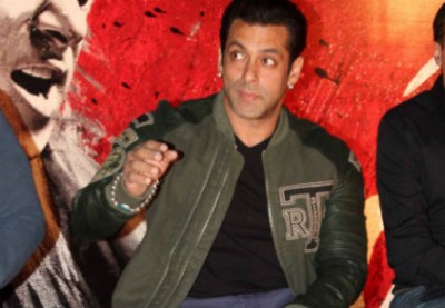 Judge Vijay Vishnoi recuses from hearing Salman Khan Arms Act case