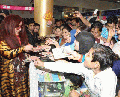 Shahnaz Husain provides beauty tips at IITF 2015