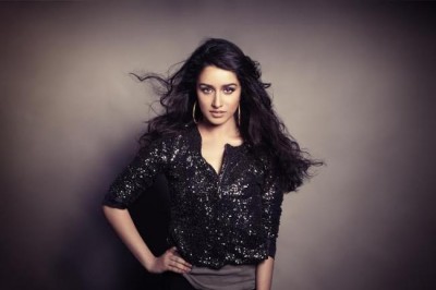 Shraddha Kapoor has fun with kids of NGO-Mann