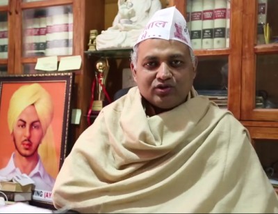 Somnath Bharti an embarrassment for party : Arvind Kejriwal