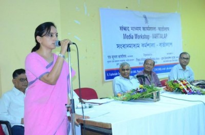 Small newspapers act as significant monitor: Nanda