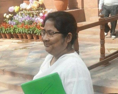 Kolkata: TMC MP allegedly threatens traffic constable