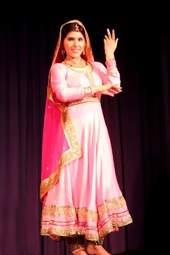 Anjanaa Bhattacharya receives special award for Kathak 