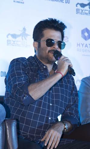 "Dil Dhadakne Do" stars sizzles Kolkata