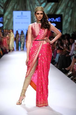 Ritu Kumar's collection showcased in LFW