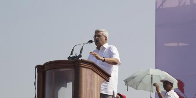 CPI-M attacks TMC, BJP at Brigade rally