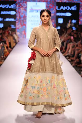 LFW SR 2015: Gaurang Shah, Shruti Sancheti, Soumitra showcase collection