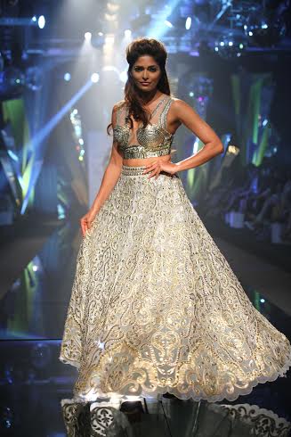 Abu Jani,  Sandeep host opening show Khosla Lakme Fashion Week