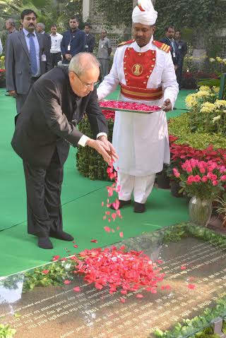  Late Smt. Indira Gandhi, on her 98th Birth Anniversary, at Shakti Sthal, in Delhi