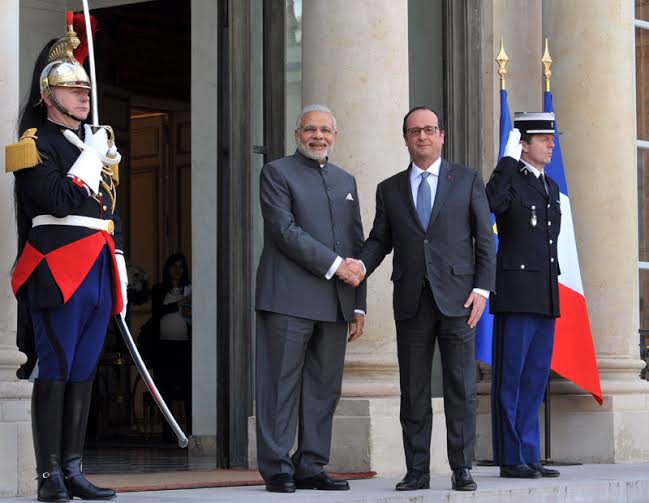 Modi meets French President Francois Hollande