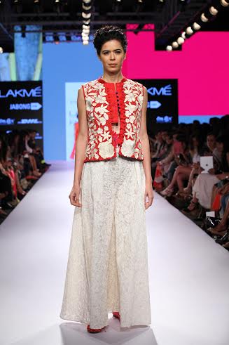 LFW: Krishna Mehta showcases her creations