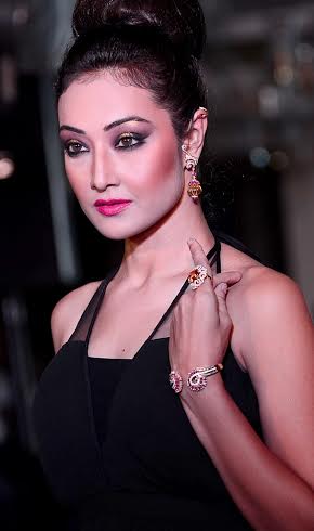 Tanishq launches second Farah Khan Ali collection in Kolkata