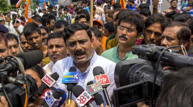 Strike affects normal life in Bengal