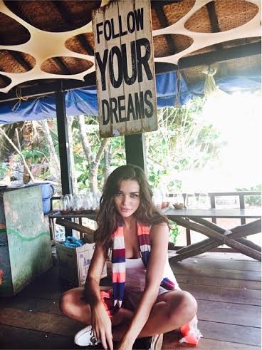  Amy Jackson enjoys in Goa during shooting of 'Singh Is Bliing'