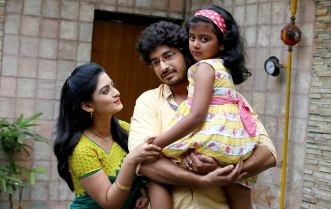 Aamader Choto Nadi cast, crew meet the press in Kolkata