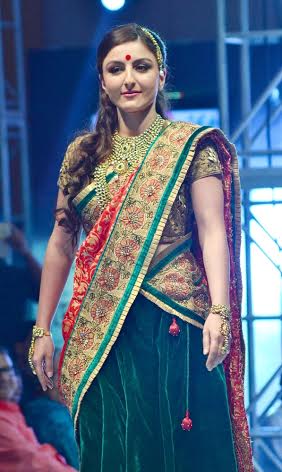 Soha Ali, Rituparna walk for street children charity