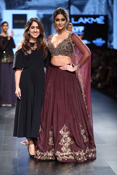Ileana D'Cruz sizzles LFW ramp