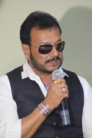 Soumitra Chatterjee  unveils poster of his new film Sangabora