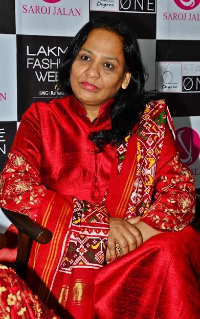 Saroj Jalan showcases utumn-Winter collection â€œGulzarâ€ in Kolkata
