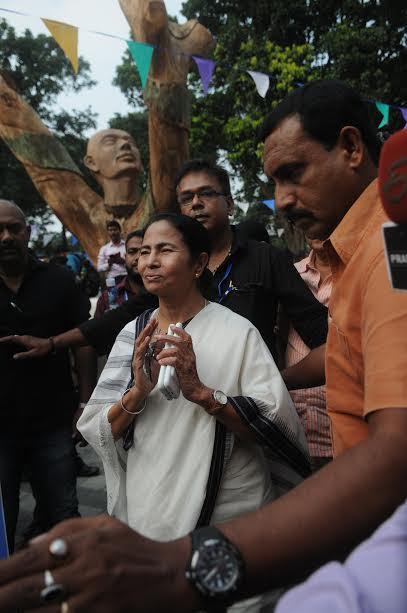 Movie lovers cherish Kolkata International Film Festival celebration