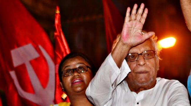 Buddhadeb Bhattacharya leads roadshow in south Kolkata