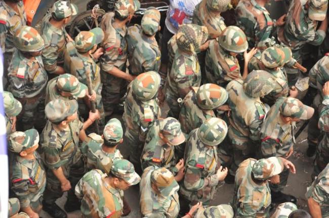 Over 10 killed in Kolkata under construction fly over collapse 